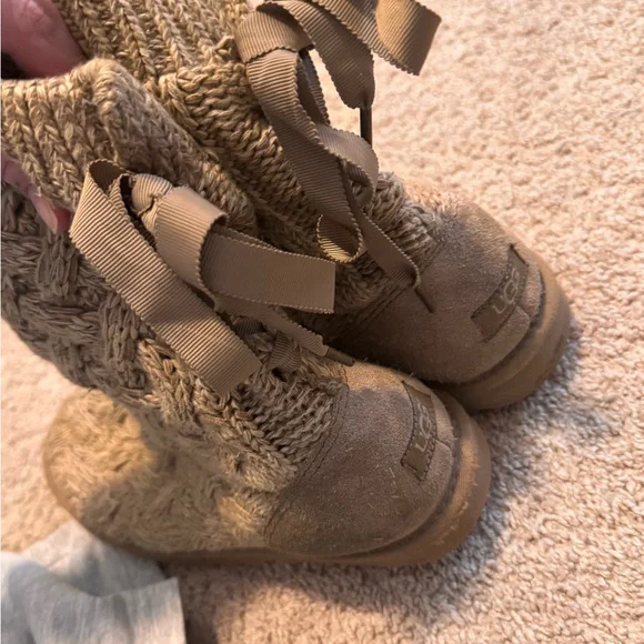 UGG Tan Knit Boots - Picture 5 of 5